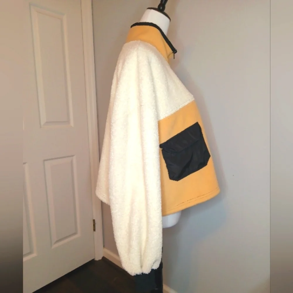 Urban Outfitters Oversized Cropped Mixed Textile Quarter Zip Pullover - Picture 3 of 5